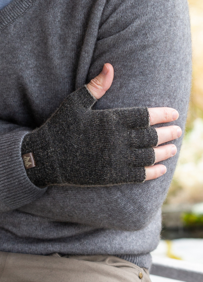 Alperne økse modvirke Handske til hele året til fornuftige priser